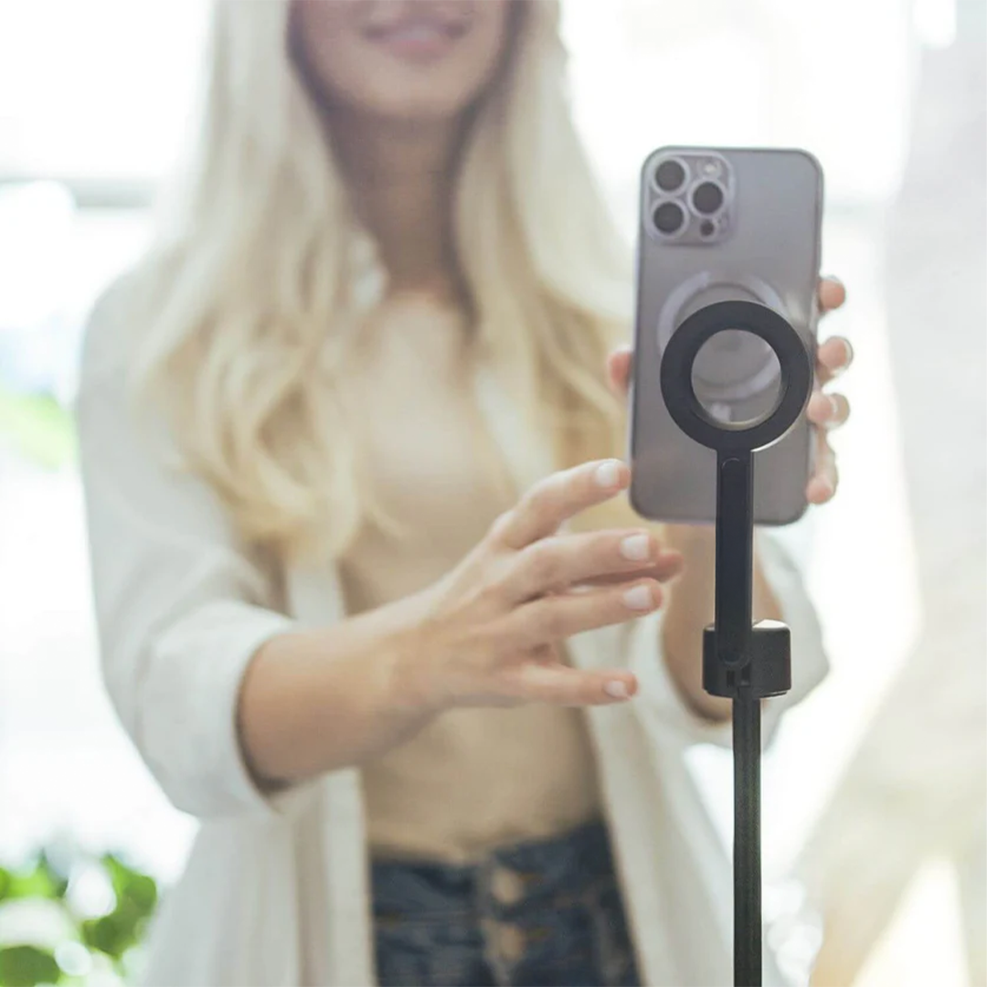 Why 9/10 Amazon Tripods Fail Creators (And the 1 That Doesn’t)